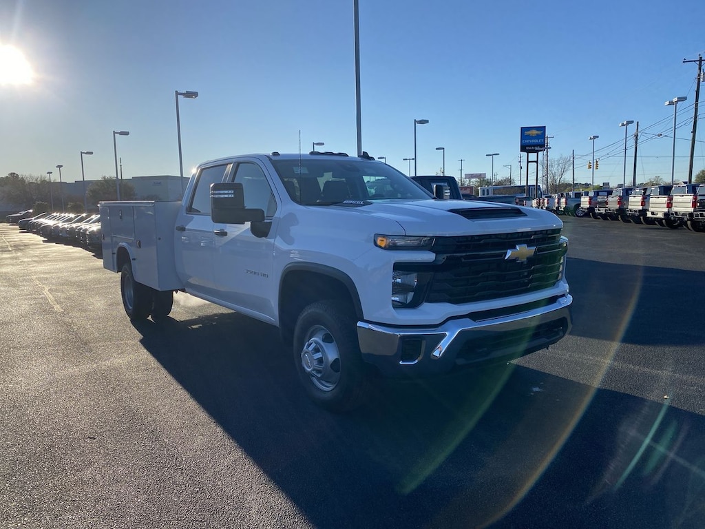 New 2025 Chevrolet Silverado 3500 HD Chassis Cab Work Truck Truck
