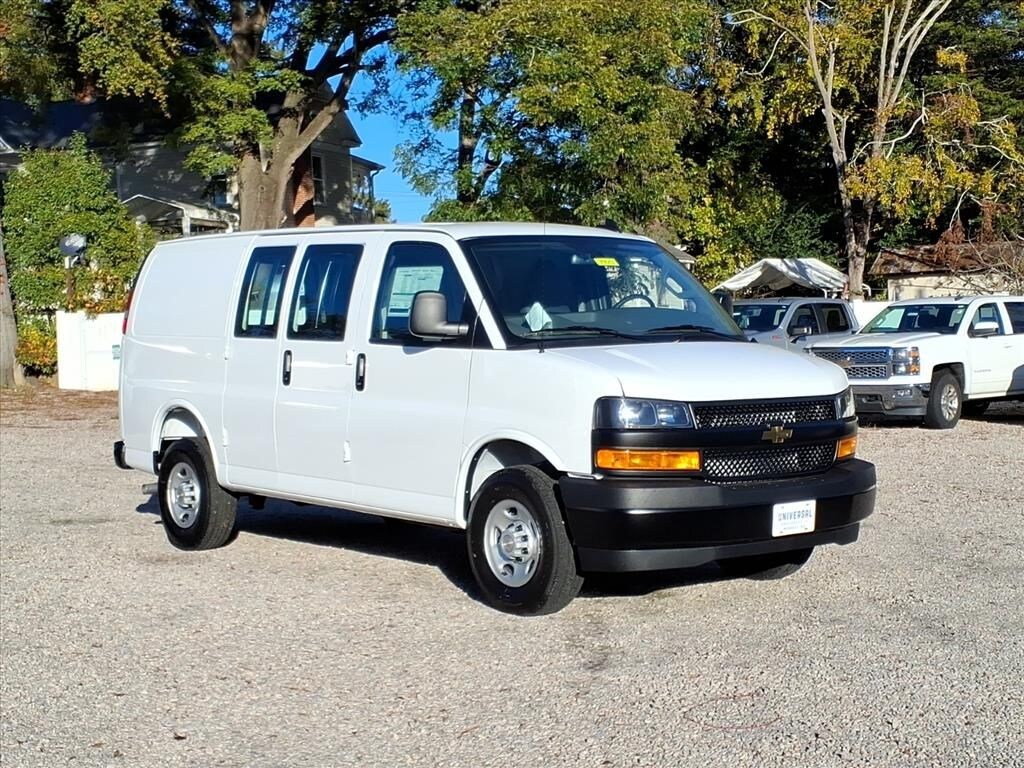 New 2025 Chevrolet Express Cutaway 3500 1WT Cutaway Van