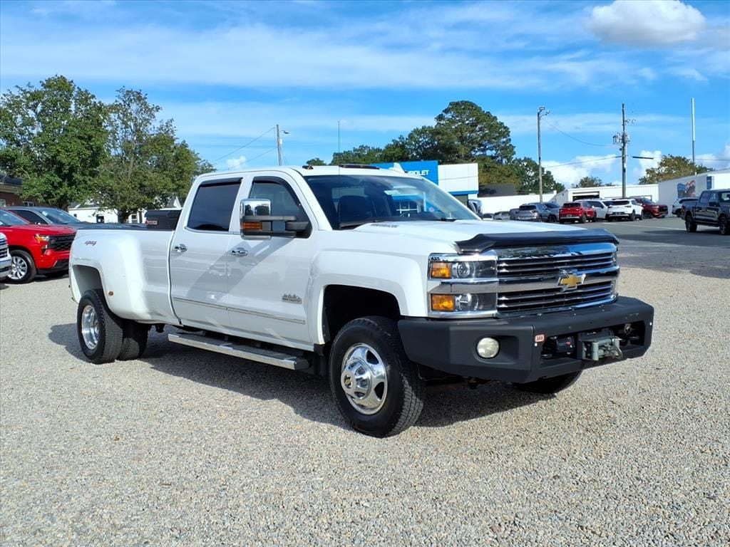 2015 Chevrolet Silverado 3500HD High Country's photo