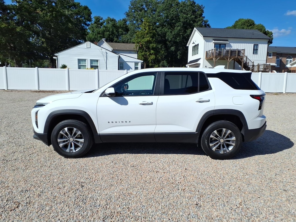 Used 2025 Chevrolet Equinox LT SUV