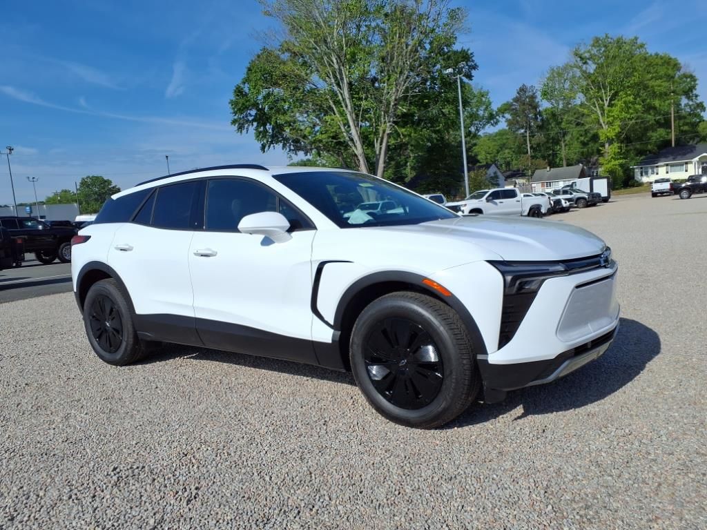 2025 Chevrolet Blazer EV LT's photo