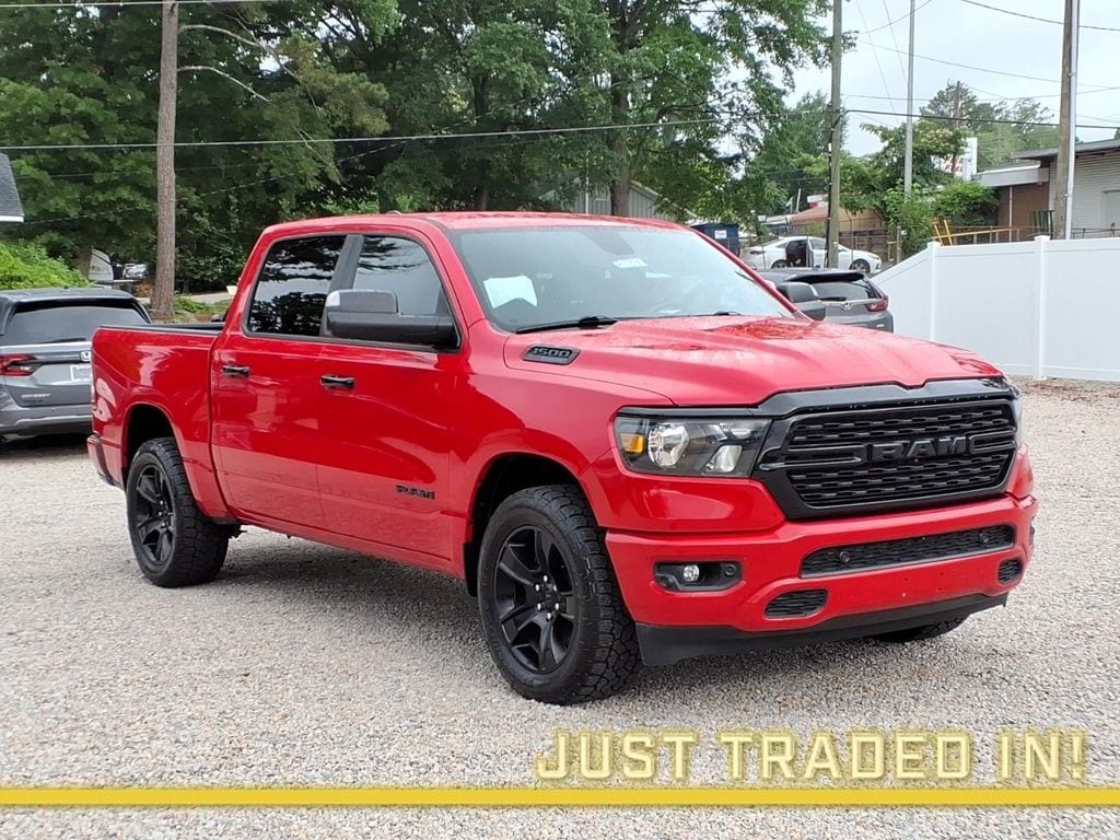2024 RAM 1500 Big Horn/Lone Star 4x4 Crew Cab 5'7's photo