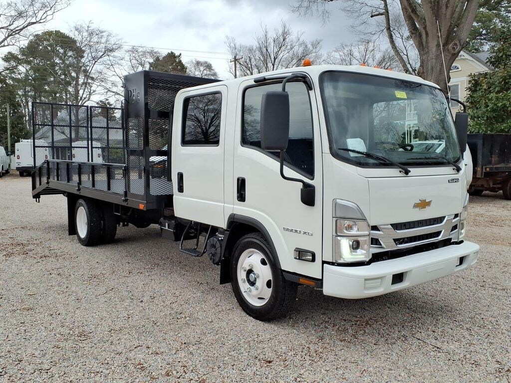 New 2025 Chevrolet Low Cab Forward 5500 XG Base Truck