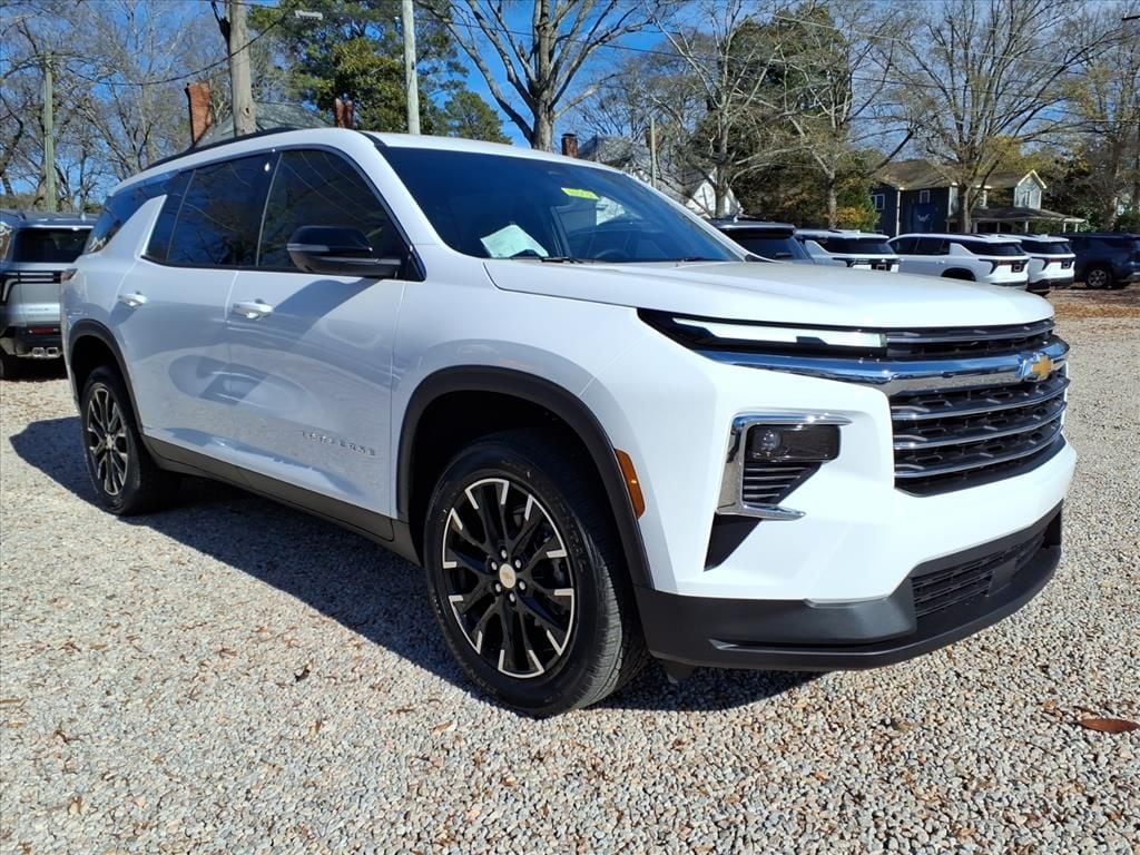2026 Chevrolet Traverse LT's photo