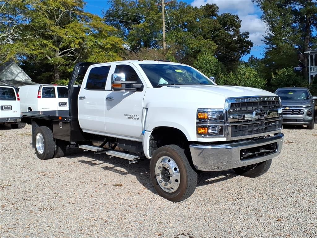 2025 Chevrolet Silverado 4500 HD Truck 