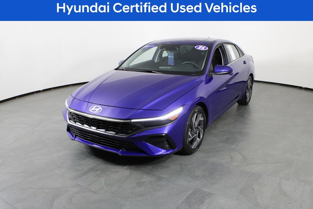 Certified 2025 Hyundai Elantra SEL Convenience Sedan