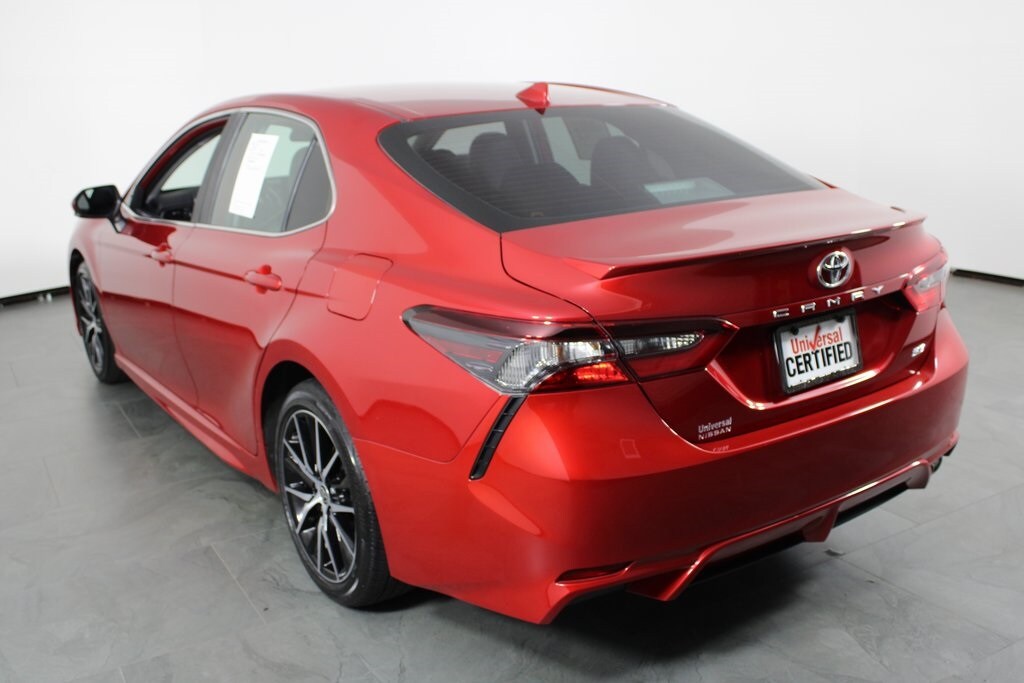 2023 Toyota Camry SE photo 2