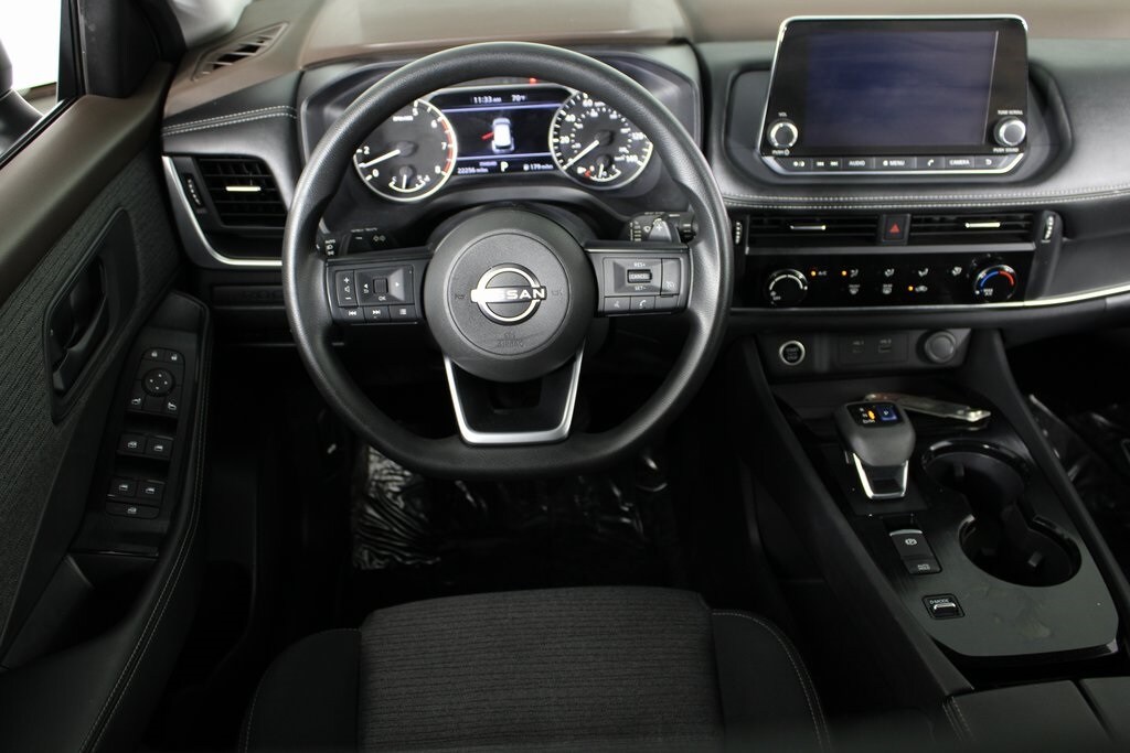 2022 Nissan Rogue S photo 3