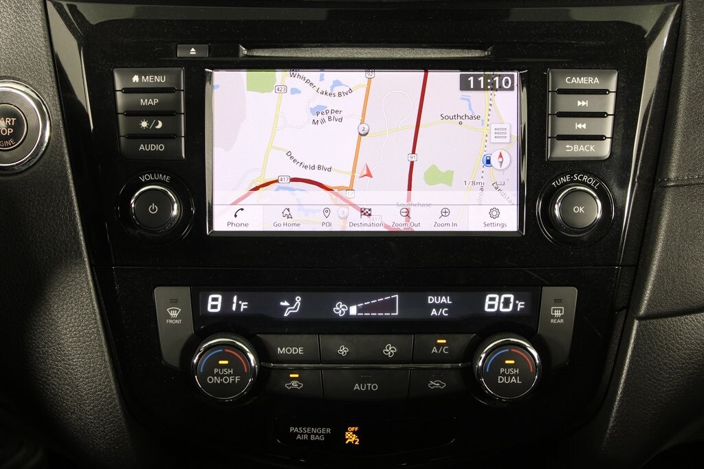 2019 Nissan Rogue SV photo 3