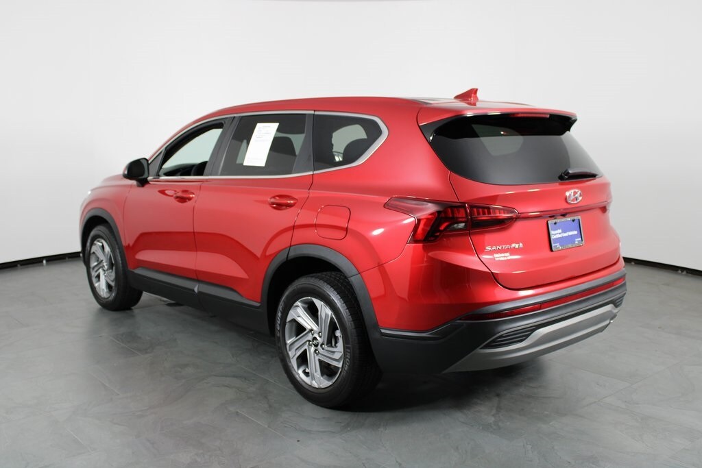 2021 Hyundai Santa Fe SE photo 2