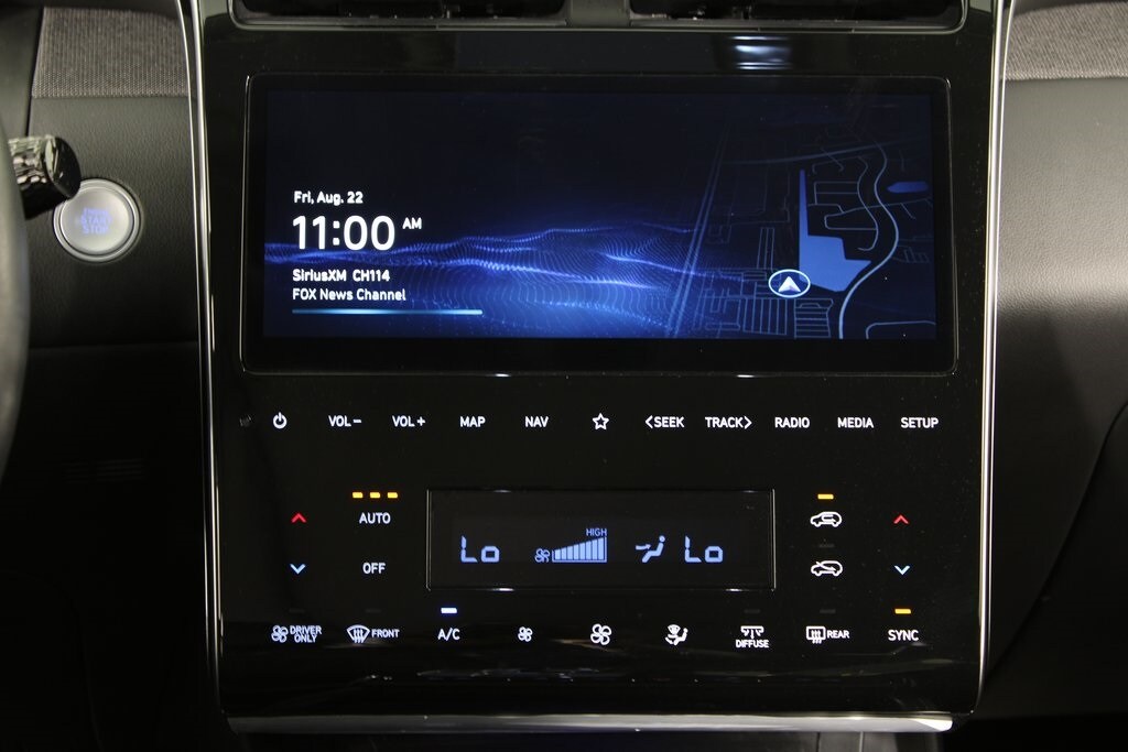2024 Hyundai Tucson Hybrid Limited photo 3