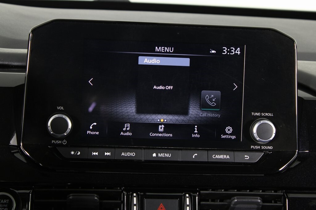 2023 Nissan Pathfinder SV photo 3