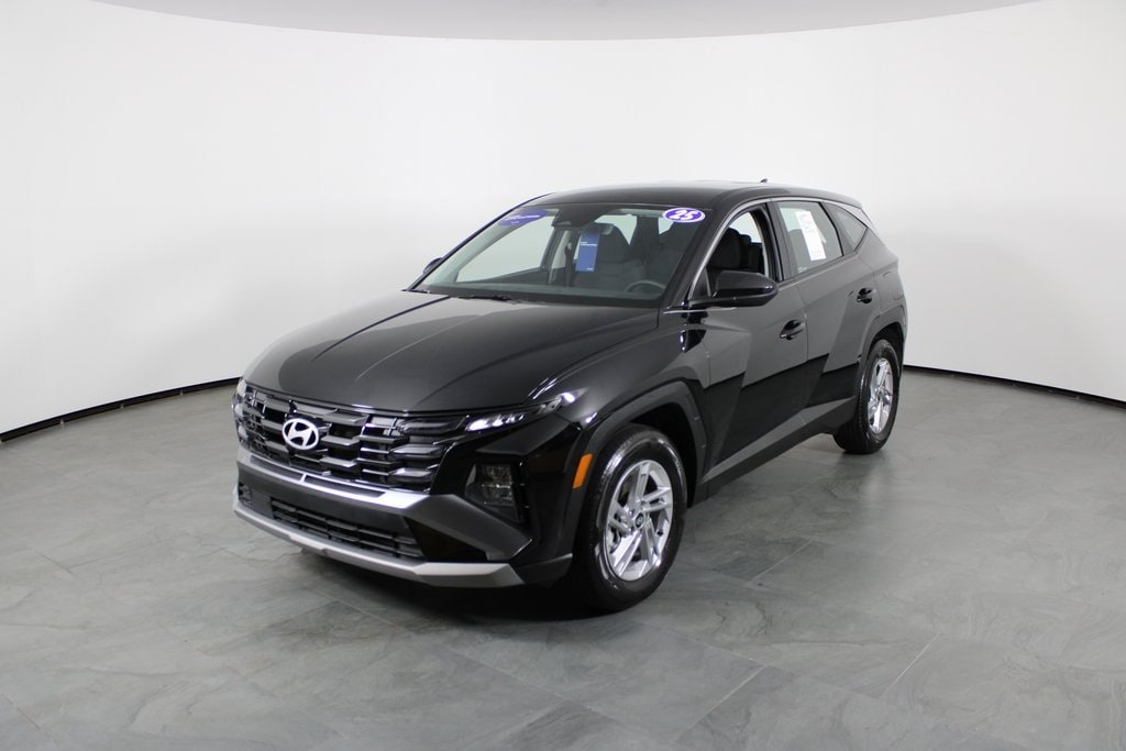 Certified 2025 Hyundai Tucson SE SUV
