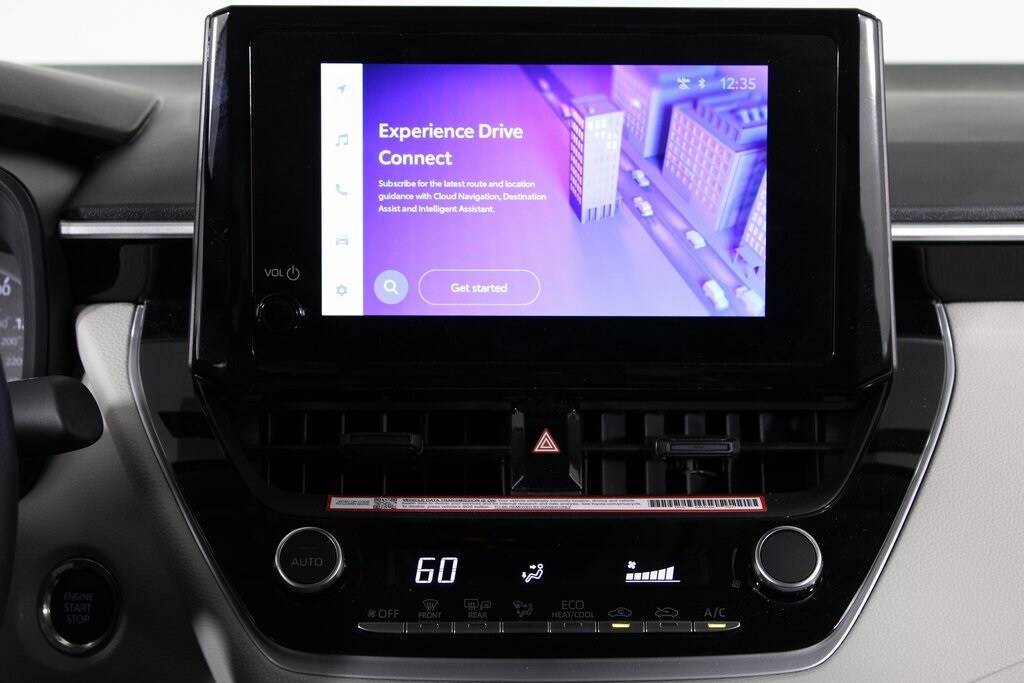 2025 Toyota Corolla LE photo 4