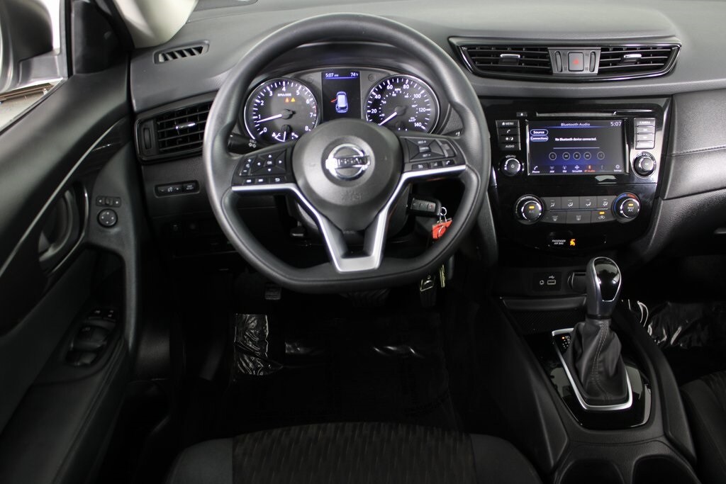 2020 Nissan Rogue S photo 3