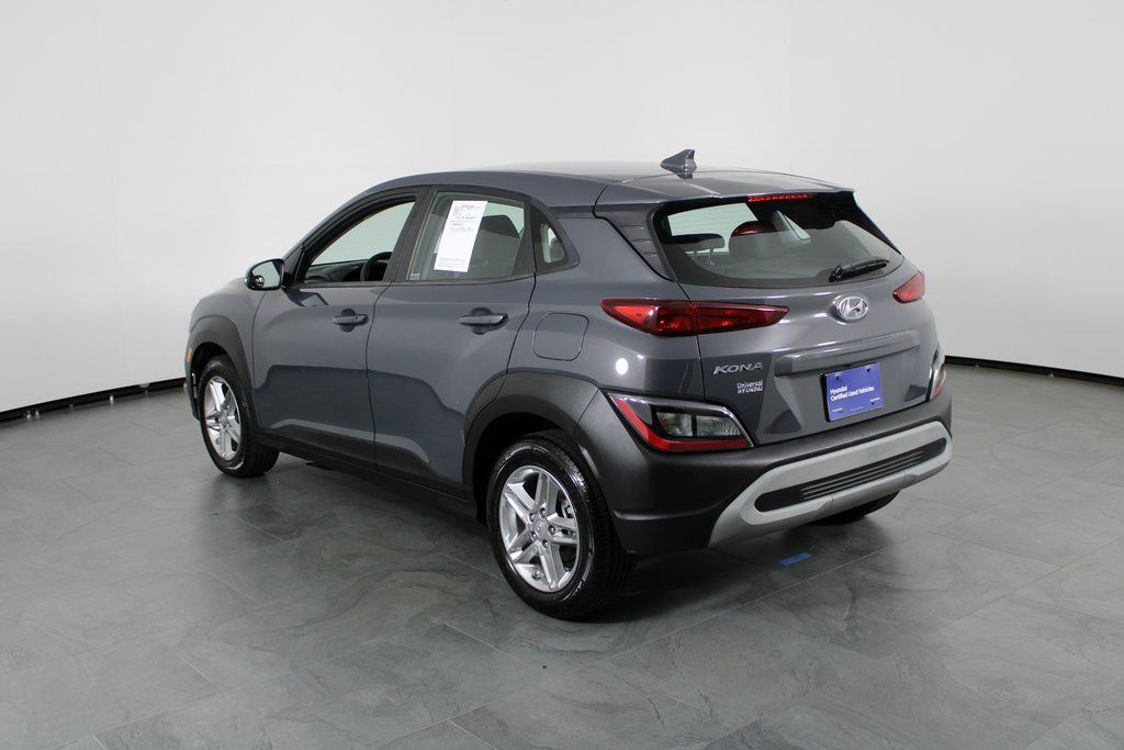 2023 Hyundai Kona SE photo 2