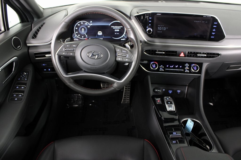 2022 Hyundai Sonata SEL Plus photo 3