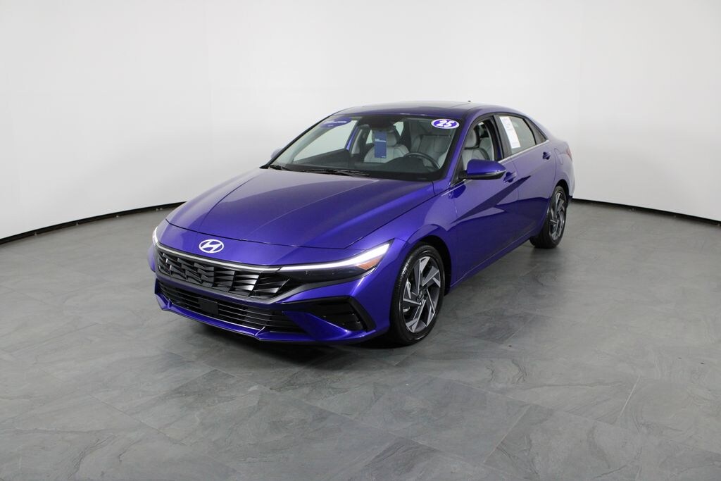 Certified 2025 Hyundai Elantra Limited Sedan