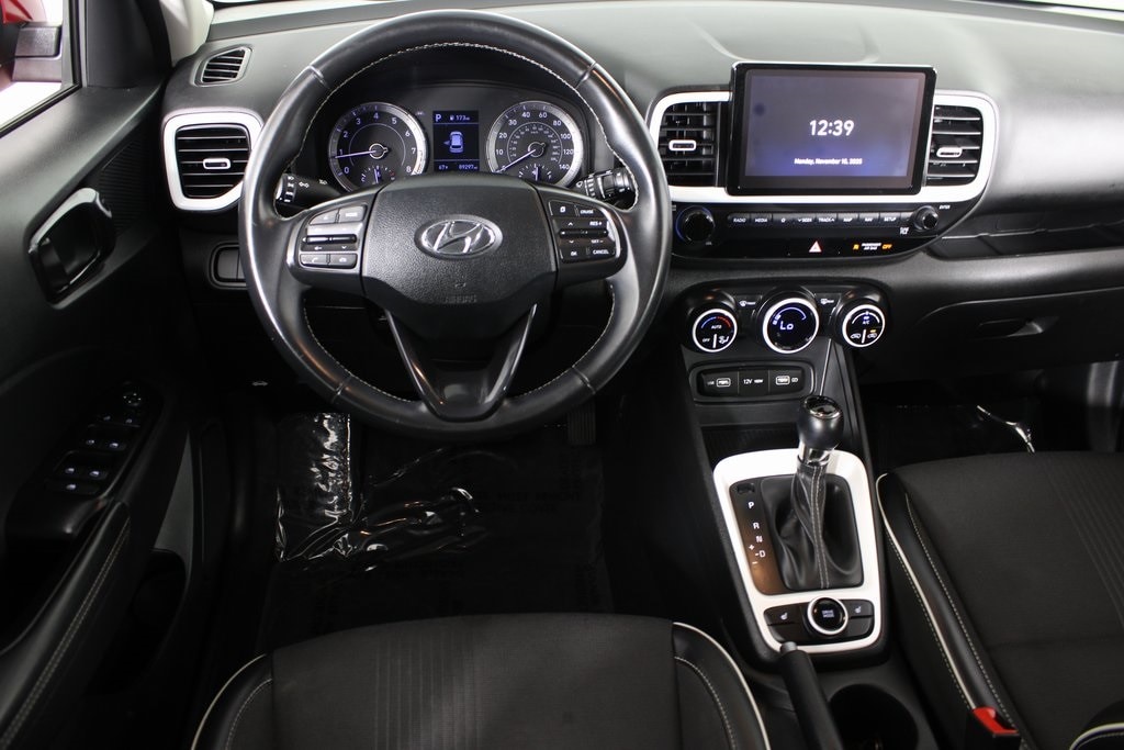 Certified 2022 Hyundai Venue Limited SUV