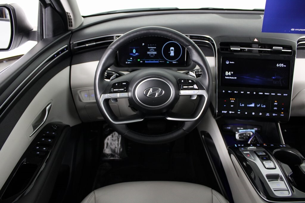2022 Hyundai Tucson Hybrid Limited photo 2