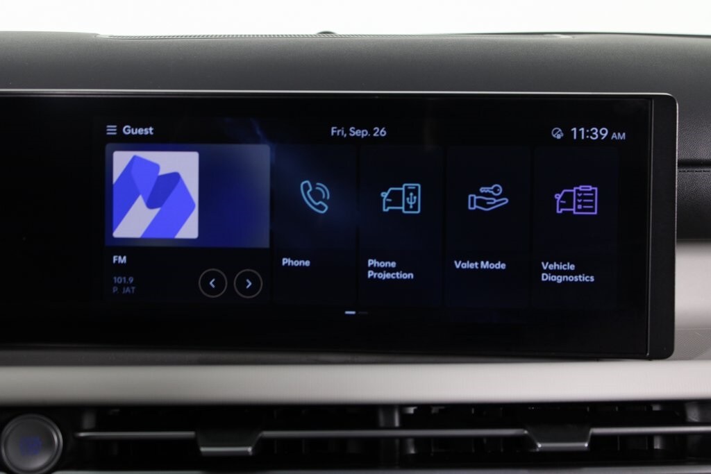 2025 Hyundai Tucson SEL photo 3