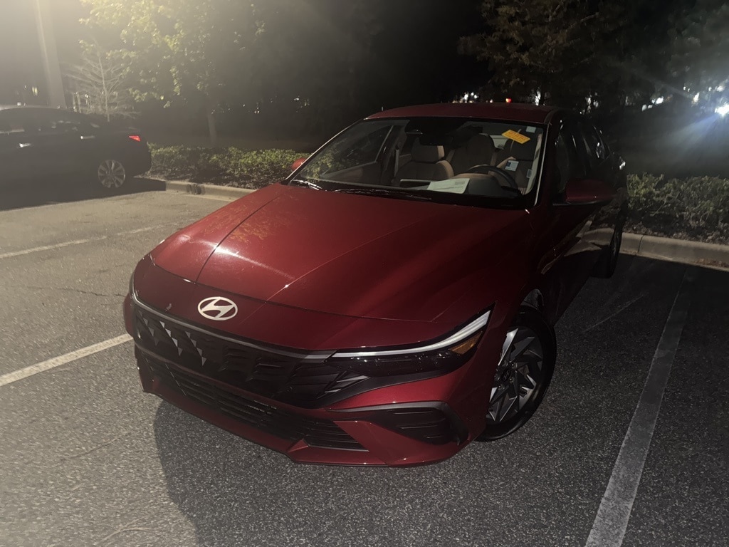 Used 2024 Hyundai Elantra SEL Sedan