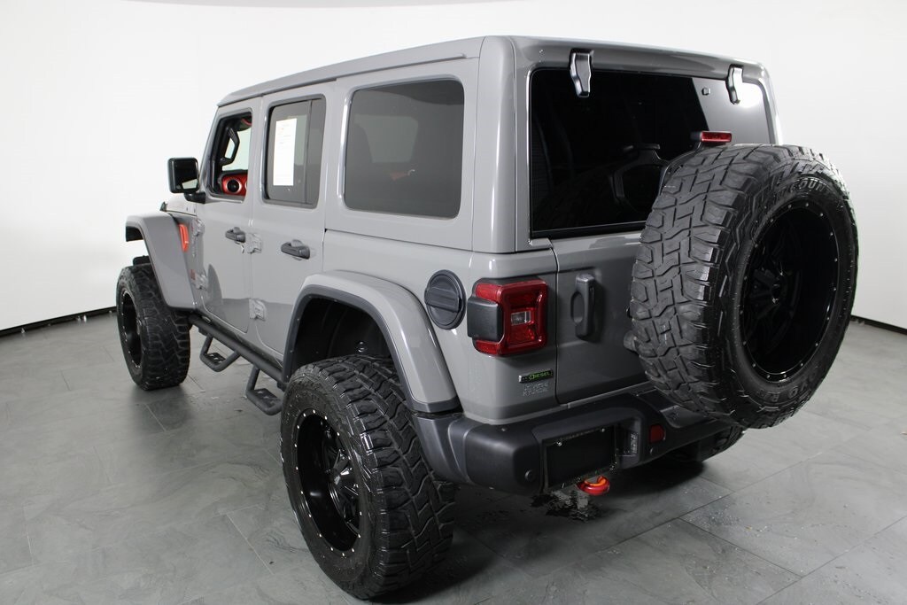 2021 Jeep Wrangler Unlimited Rubicon photo 2