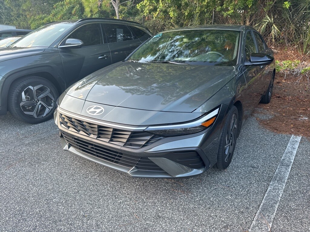 Used 2025 Hyundai Elantra Hybrid SEL Sport Sedan