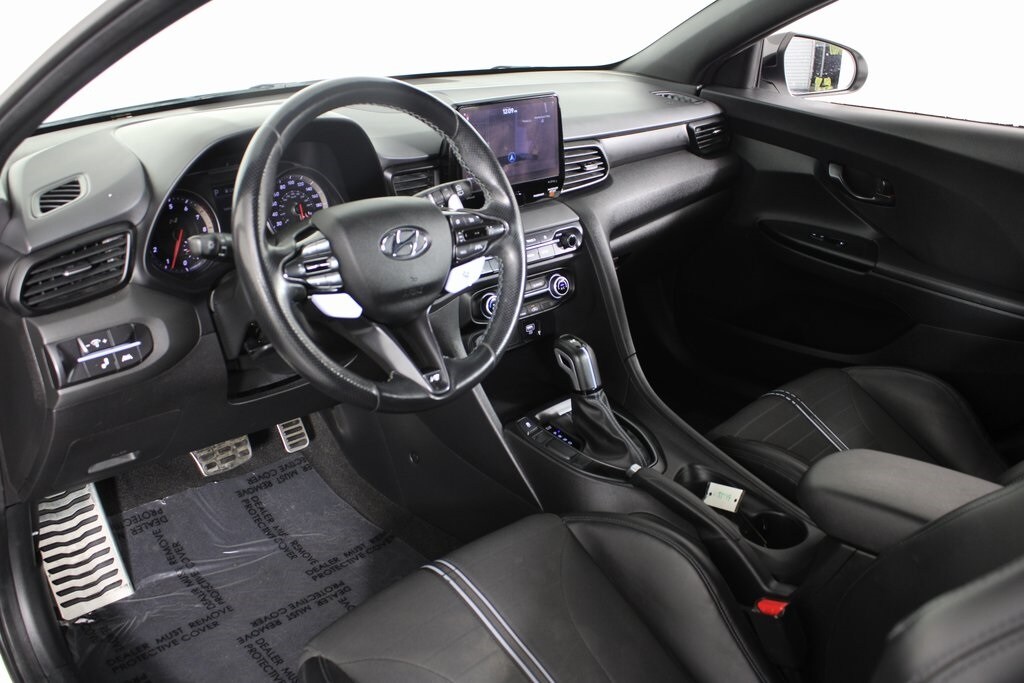 2021 Hyundai Veloster N photo 3