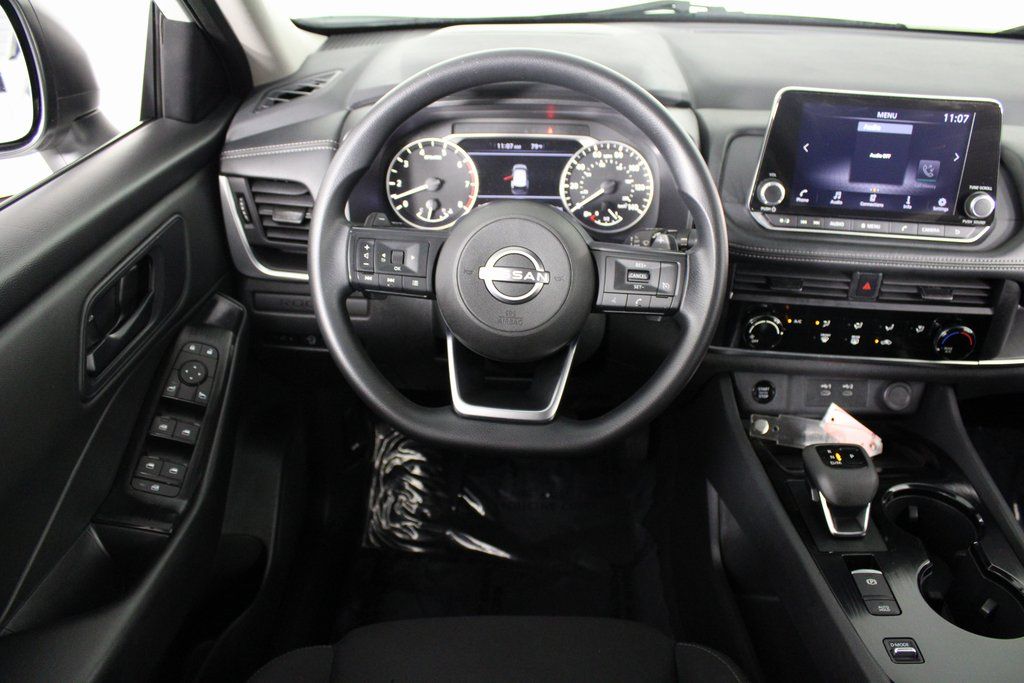 2024 Nissan Rogue S photo 2