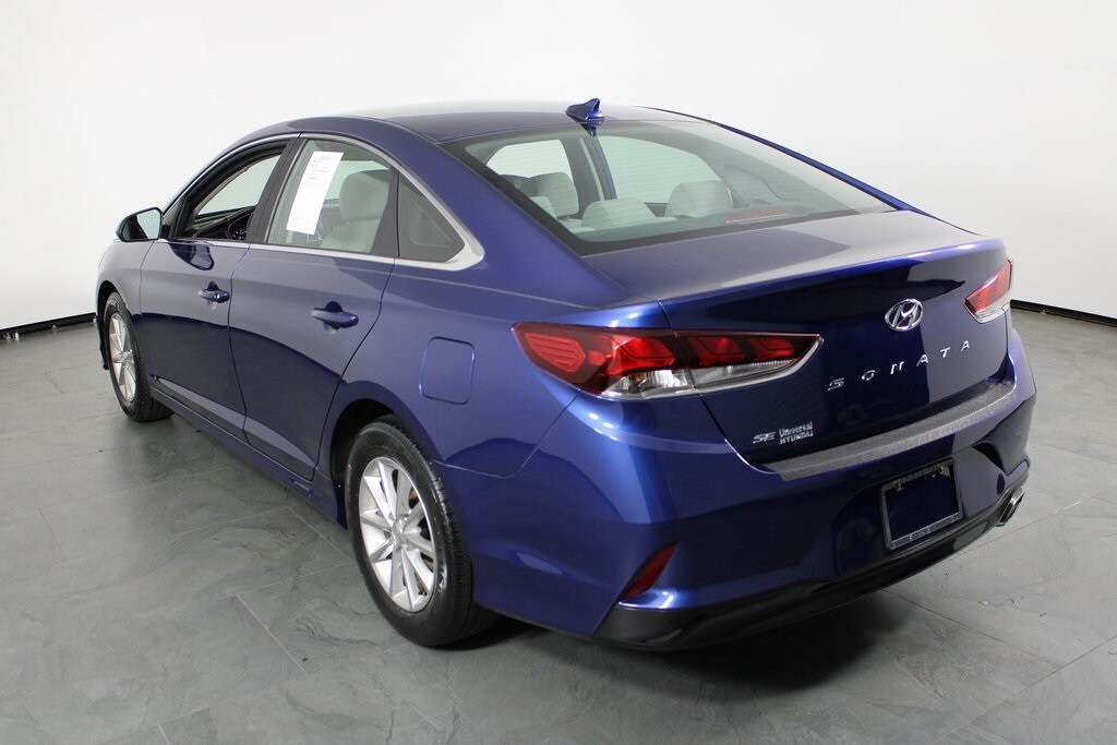 2019 Hyundai Sonata SE photo 2