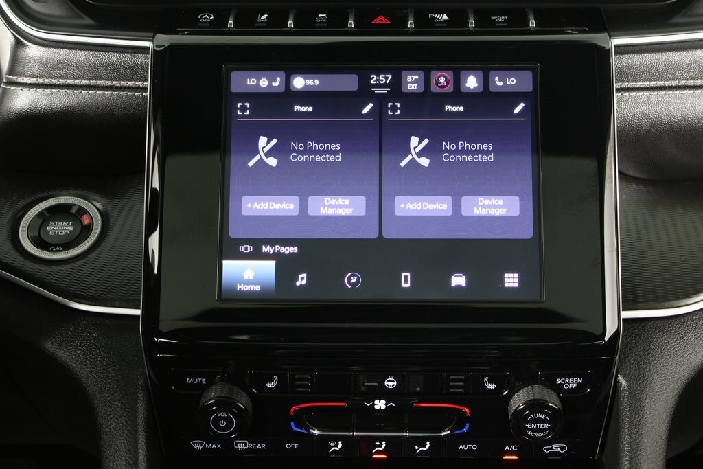 2023 Jeep Grand Cherokee Altitude photo 4