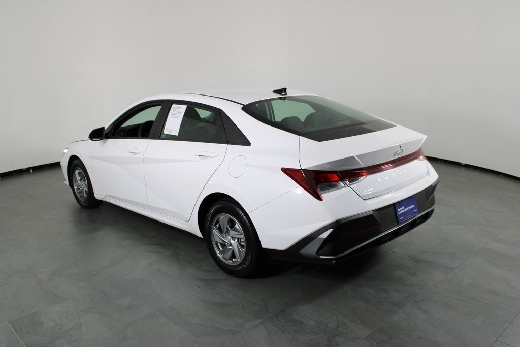 Certified 2024 Hyundai Elantra SE Sedan
