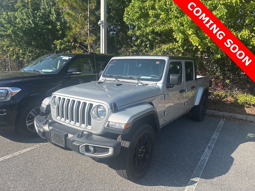 Used 2023 Jeep Gladiator Overland Truck Crew Cab