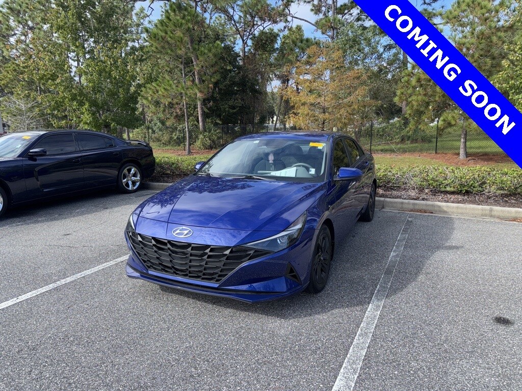 Used 2022 Hyundai Elantra SEL Sedan