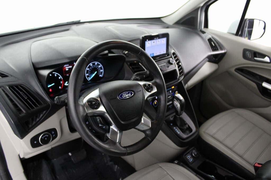 2019 Ford Transit Titanium photo 3