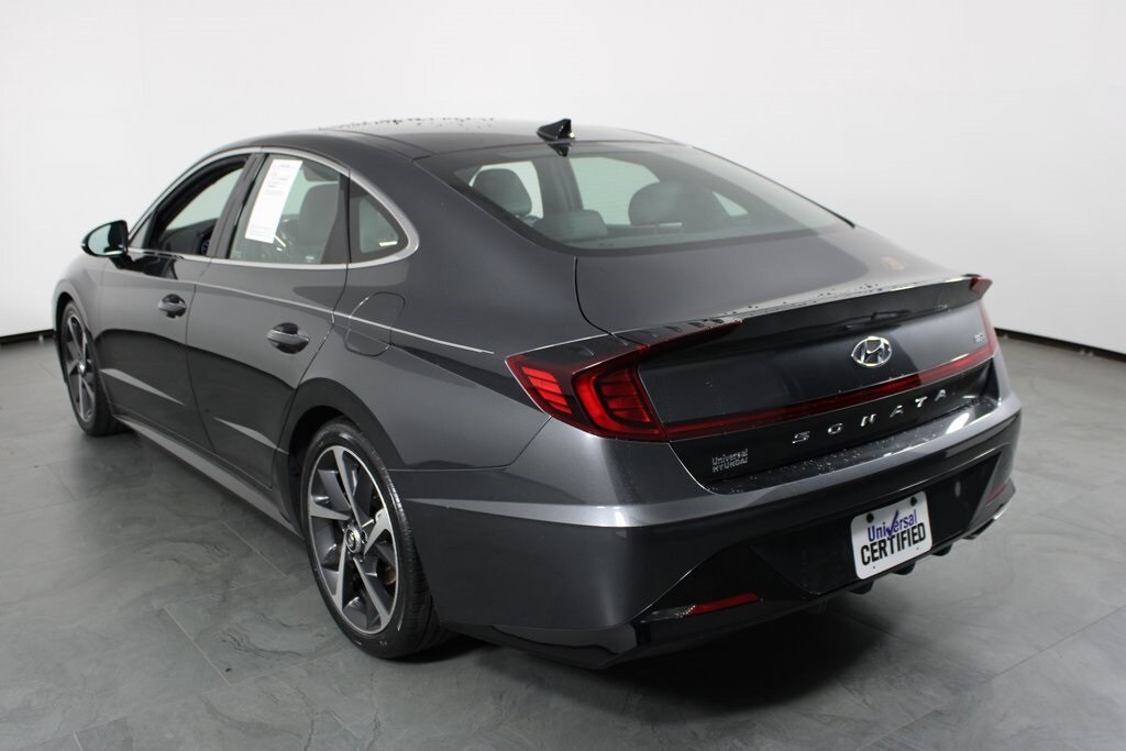 2022 Hyundai Sonata SEL Plus photo 2