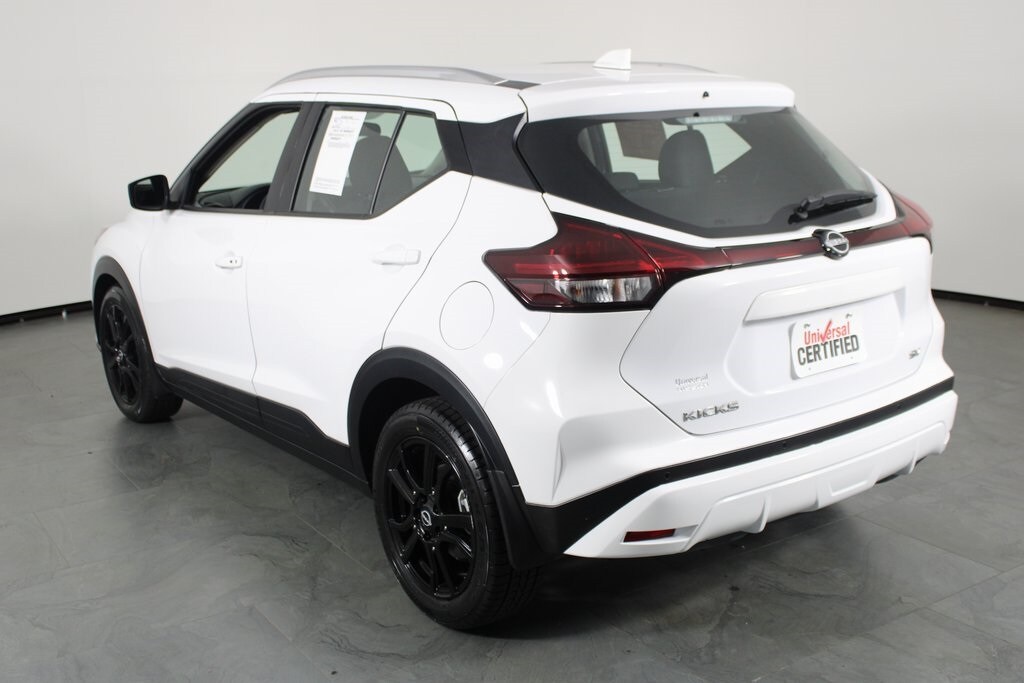 2023 Nissan Kicks SV photo 2