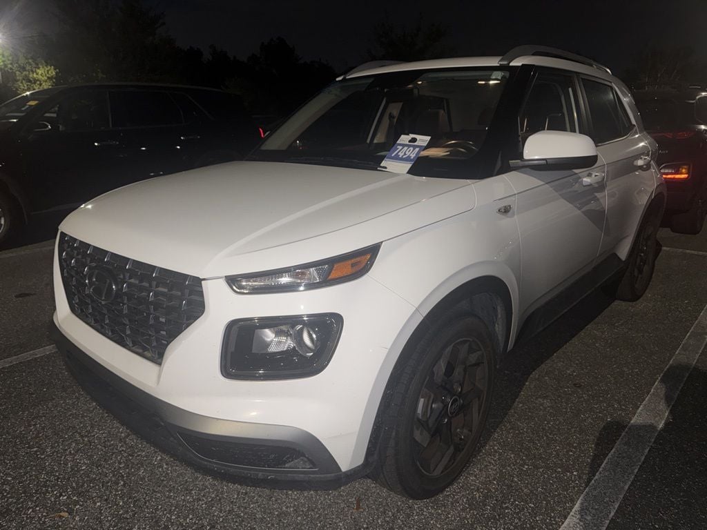 Used 2023 Hyundai Venue SEL SUV