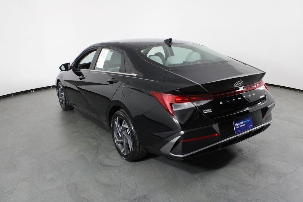 Certified 2025 Hyundai Elantra Limited Sedan