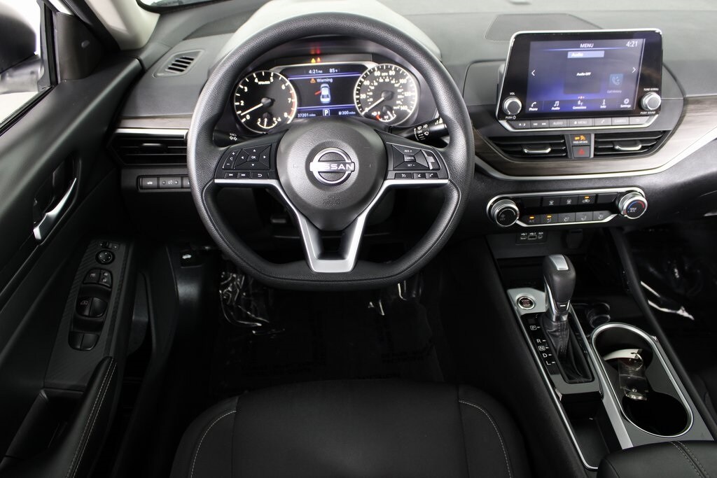 2024 Nissan Altima 2.5 SV photo 3