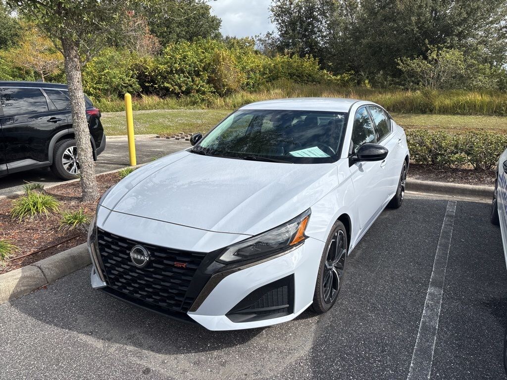 Used 2023 Nissan Altima 2.5 SR Sedan