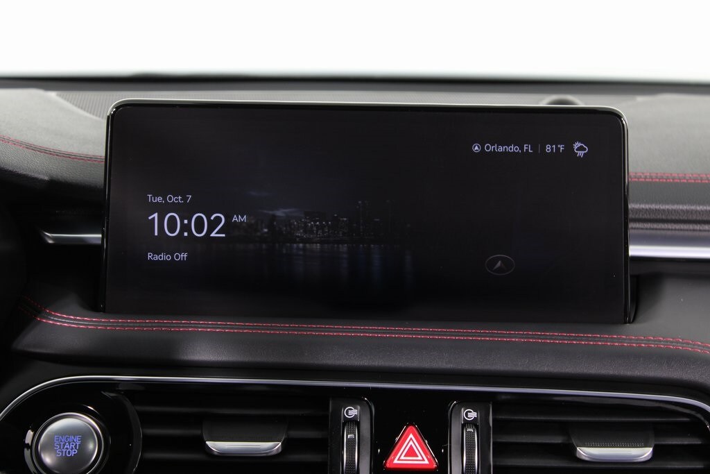 2023 Genesis G70 2.0T photo 4