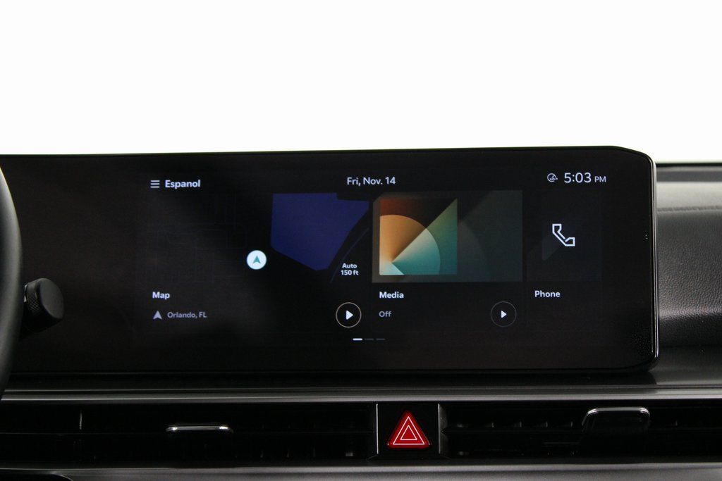 2024 Kia Sorento S photo 2