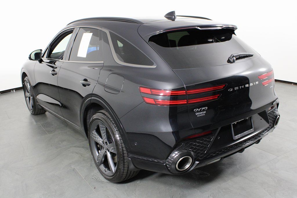 2023 Genesis GV70 2.5T photo 2