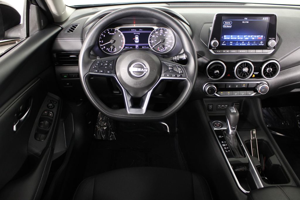 2024 Nissan Sentra SV photo 3