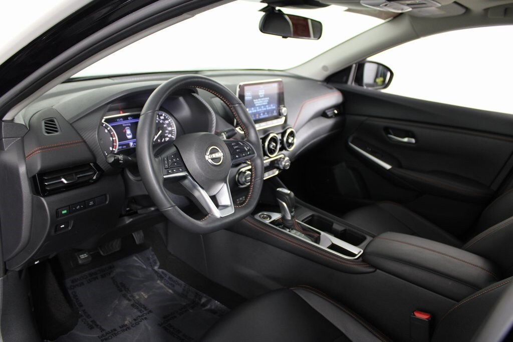2024 Nissan Sentra SR photo 3