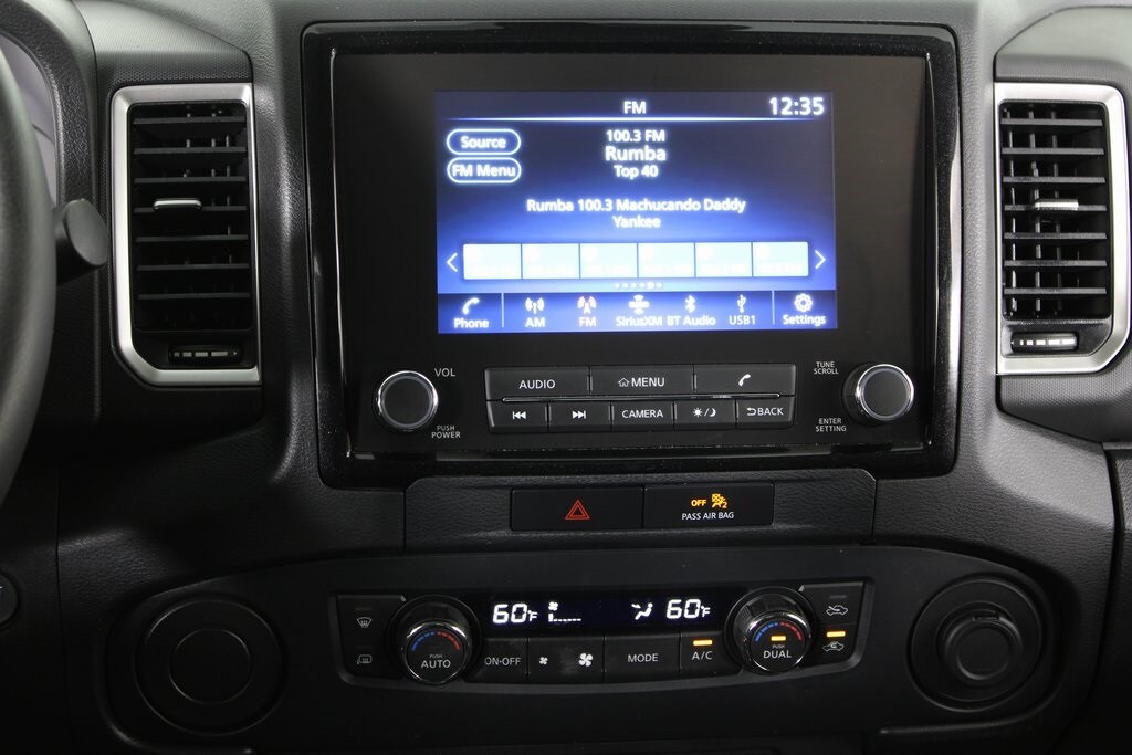 2022 Nissan Frontier SV photo 4