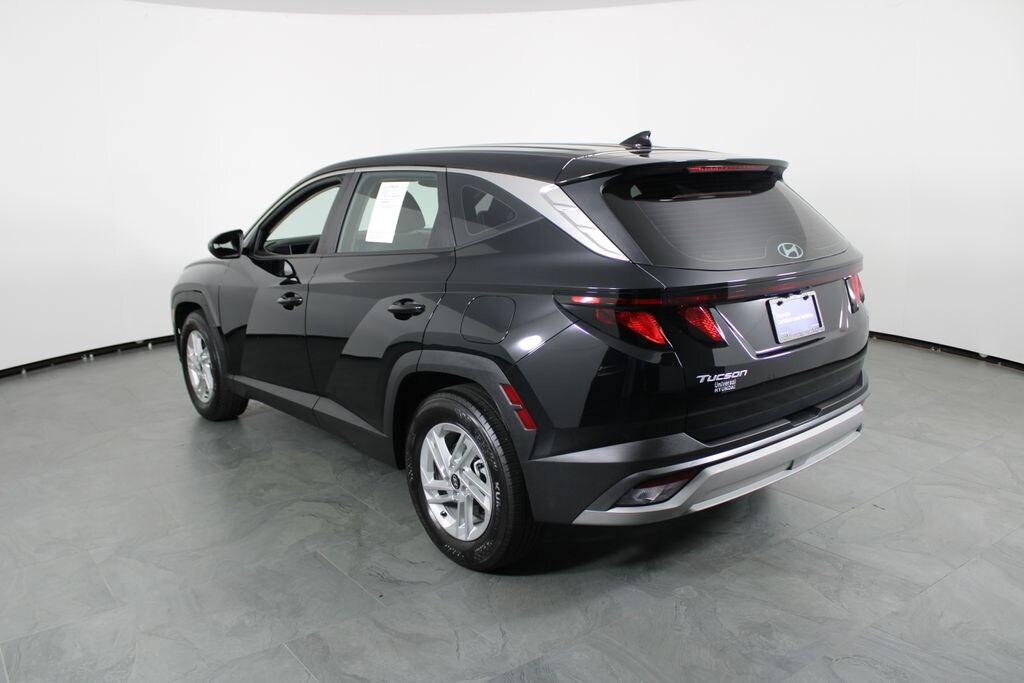 Certified 2025 Hyundai Tucson SE SUV