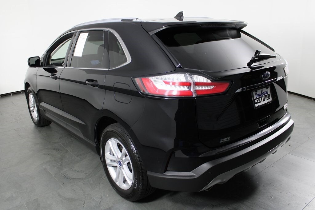 2020 Ford Edge SEL photo 2
